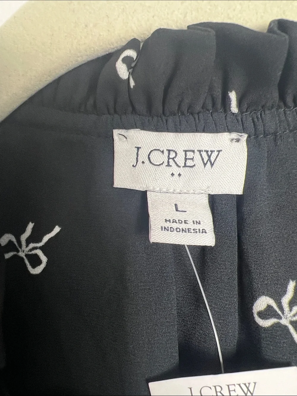 NEW J. Crew Large Black White Bow-Print Ruffle Velvet Trim Tie-Neck Blouse‎ Top